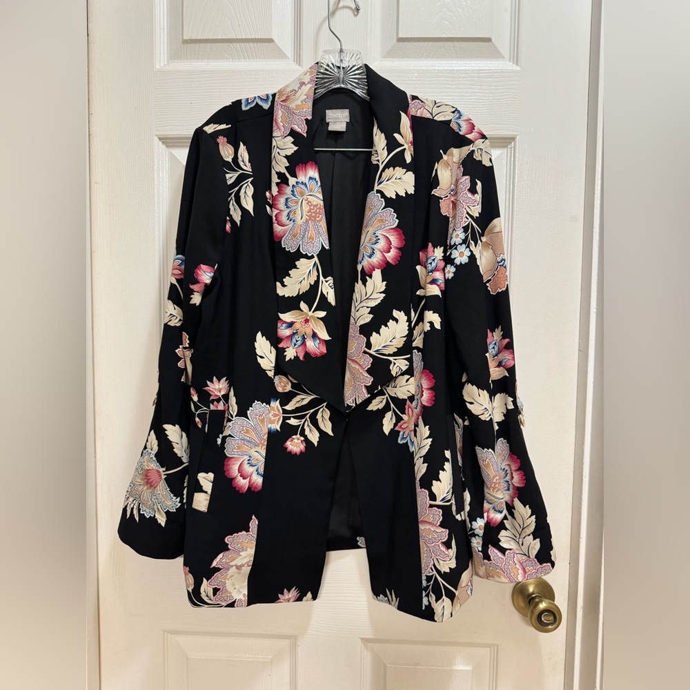Chicos Floral Drape-Front Jacket Roll Tab Sleeves Black Long Sleeve Size 2 US Lg